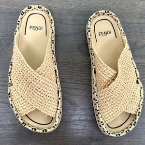 Fendi Womens Reflection Crisscross Slide Sandals Raffia Straps Woven Logo 36